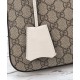 Miglior Falso Borsa a tracolla Gucci Padlock GG media 795113 Crema Economiche Premium