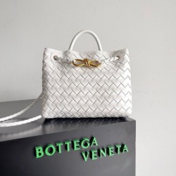 Borsa Andiamo piccola di Bottega Veneta agnello intrecciata bianca Replica originale di alta qualità Migliore Repliche Borsa Andiamo piccola di Bottega Veneta agnello intrecciata bianca Economiche Outlet Online
