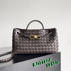 Replica perfetta Borsa Bottega Veneta Andiamo piccola East/West agnello intrecciata fondente Imitazione Outlet Online