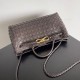 Repliche Borsa Bottega Veneta Andiamo piccola East/West agnello intrecciata fondente Imitazioni Premium Replica perfetta Borsa Bottega Veneta Andiamo piccola East/West agnello intrecciata fondente Imitazione Outlet Online