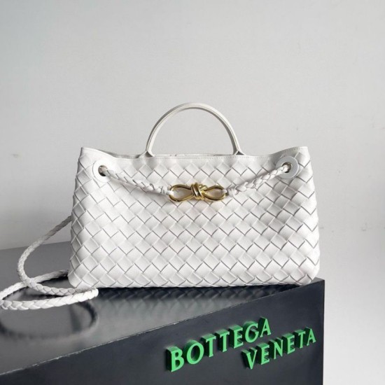 Migliore Repliche Bottega Veneta Andiamo Piccolo East/West Borsa Agnello Intrecciata Bianca Economiche Outlet Online