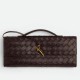 Migliore Repliche Pochette Andiamo di Bottega Veneta con manico agnello intrecciata fondente Economiche Outlet Online