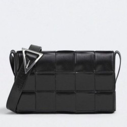 Migliore Repliche Bottega Veneta Cassett Borsa vitello stropicciata nera Economiche Outlet Online