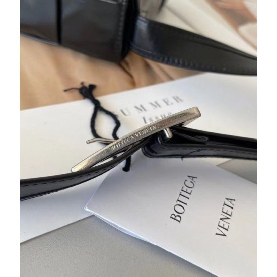 Migliore Repliche Bottega Veneta Cassett Borsa vitello stropicciata nera Economiche Outlet Online