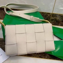 Miglior Falso Bottega Veneta Cassette Borsa Bianco Granato Economiche Premium
