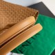 Migliore Repliche Borsa Cabat media Bottega Veneta agnello intrecciata color caramello Economiche Outlet Online