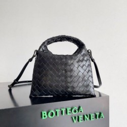 Miglior Falso Bottega Veneta Mini Hop Borsa vitello intrecciata nera Economiche Premium