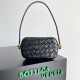 Replica perfetta Bottega Veneta Nodo Minaudiere Su Cinturino Nero Foulard Intreccio  Imitazione Outlet Online