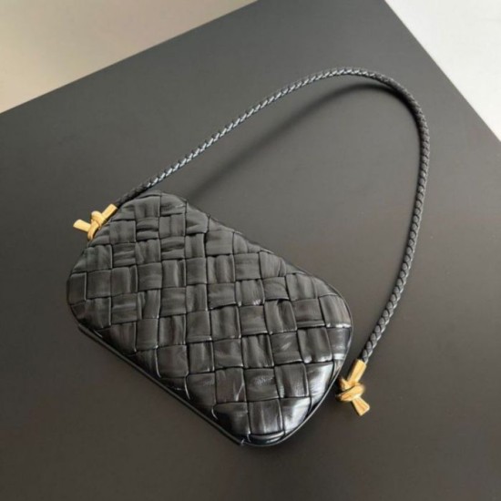 Replica perfetta Bottega Veneta Nodo Minaudiere Su Cinturino Nero Foulard Intreccio  Imitazione Outlet Online