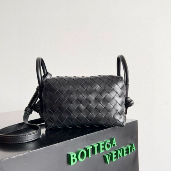 Migliore Repliche Borsa a tracolla Bottega Veneta Piccolo Loop agnello intrecciata nera Economiche Outlet Online