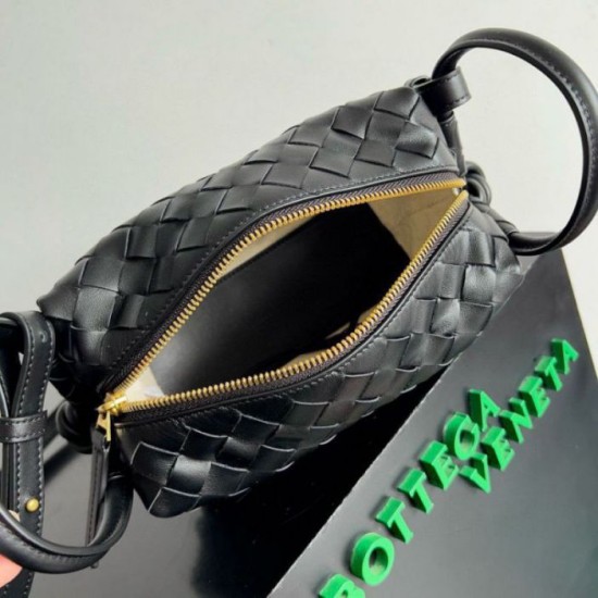 Migliore Repliche Borsa a tracolla Bottega Veneta Piccolo Loop agnello intrecciata nera Economiche Outlet Online