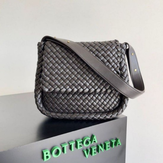 Migliore Repliche Bottega Veneta Cobble Borsa Piccola Fondente Intrecciato  Economiche Outlet Online
