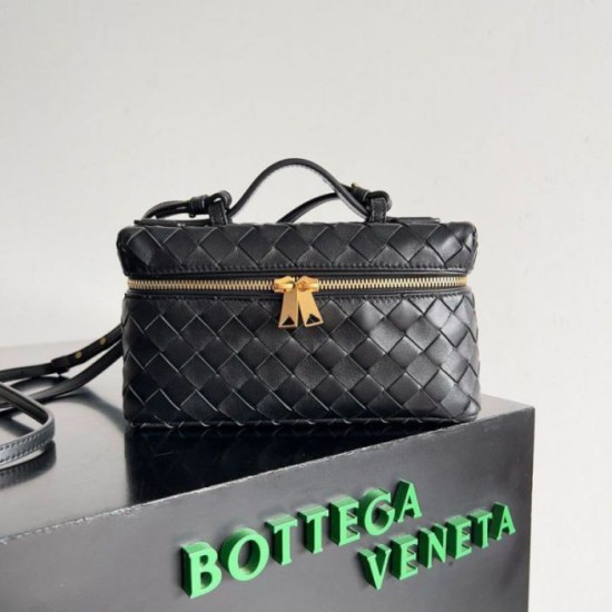 Migliore Repliche Bottega Veneta Bang Bang Vanity Case Nero Intrecciato Economiche Outlet Online
