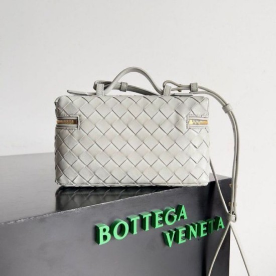 Perfette Qualità Repliche Bottega Veneta Bang Bang Vanity Case Avorio Intrecciato Imitazione