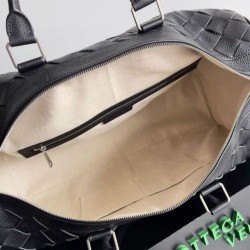 Replica perfetta Borsone medio Bottega Veneta vitello martellata intrecciata nera Imitazione Outlet Online