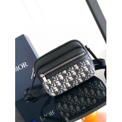 Miglior Falso Dior Borsa a tracolla con cerniera Mini Rider 2.0 beige obliquo con pelle nera Economiche Premium