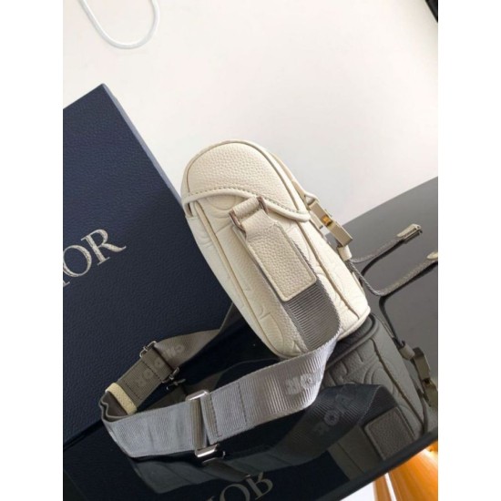 Replica perfetta Borsa a tracolla Dior Hit the Road Flap beige Gravity Imitazione Outlet Online