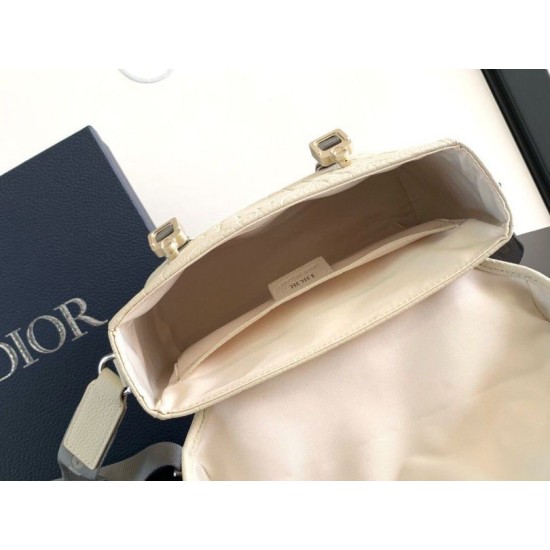 Replica perfetta Borsa a tracolla Dior Hit the Road Flap beige Gravity Imitazione Outlet Online