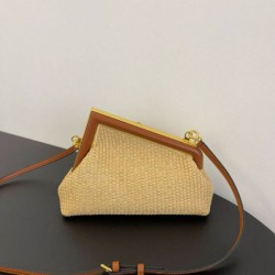 Miglior Falso Borsa piccola Fendi First paglia di rafia naturale Economiche Premium