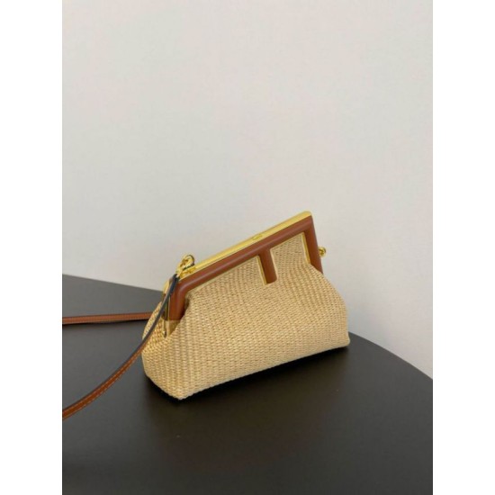 Miglior Falso Borsa piccola Fendi First paglia di rafia naturale Economiche Premium