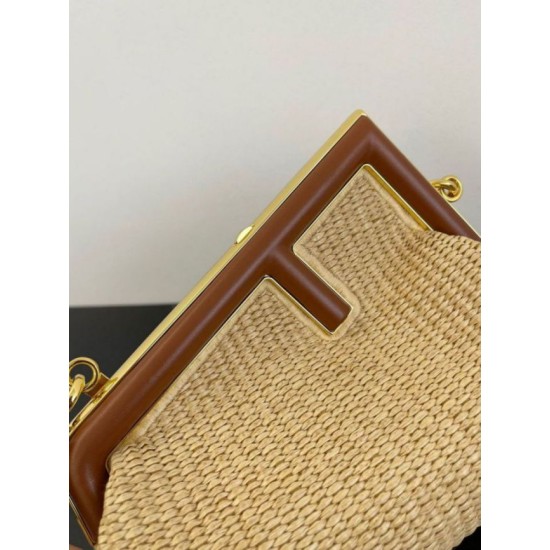 Miglior Falso Borsa piccola Fendi First paglia di rafia naturale Economiche Premium