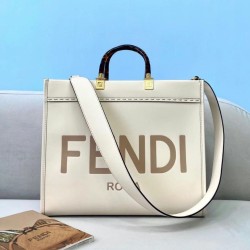Replica perfetta Fendi Sunshine Medium Shopper Borsa vitello bianca Imitazione Outlet Online