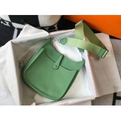 Replica perfetta Hermes Evelyne III 29 PM Borsa Vert Criquet Clemence Imitazione Outlet Online