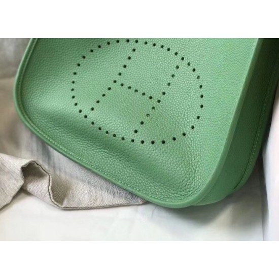 Replica perfetta Hermes Evelyne III 29 PM Borsa Vert Criquet Clemence Imitazione Outlet Online