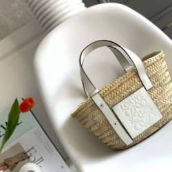 Miglior Falso Loewe Piccolo Basket Borsa Raffia e vitello bianca Economiche Premium