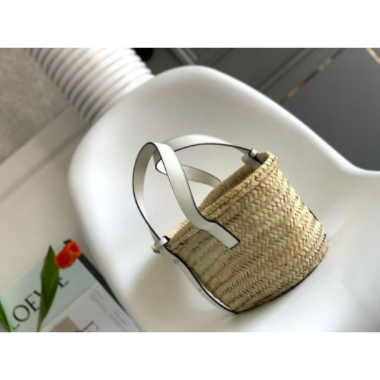 Miglior Falso Loewe Piccolo Basket Borsa Raffia e vitello bianca Economiche Premium