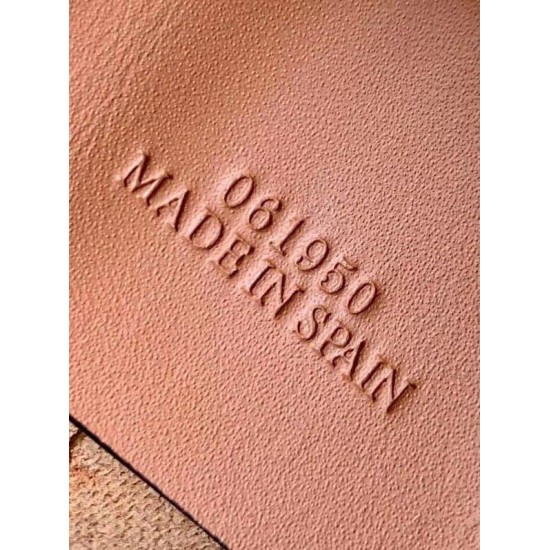 Repliche Loewe Piccolo Balloon Bucket Borsa Cammello vitello Imitazioni Premium Migliore Repliche Loewe Piccolo Balloon Bucket Borsa Cammello vitello Economiche Outlet Online