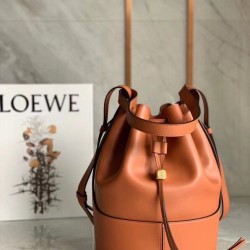 Miglior Falso Loewe Medium Balloon Bucket Borsa Camel Calfskin Economiche Premium
