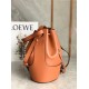 Miglior Falso Loewe Medium Balloon Bucket Borsa Camel Calfskin Economiche Premium