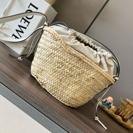 Migliore Repliche Loewe Drawstring Bucket Borsa Palm Leaf e vitello bianca Economiche Outlet Online