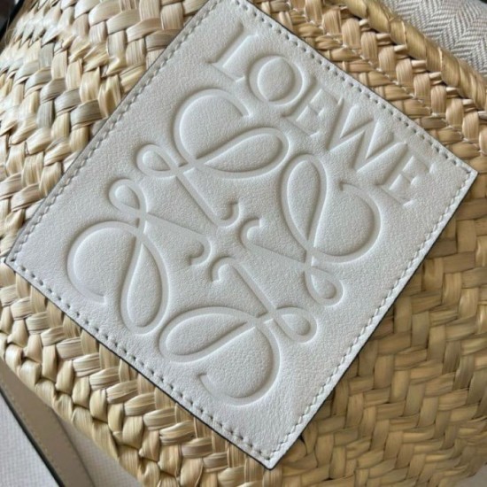 Migliore Repliche Loewe Drawstring Bucket Borsa Palm Leaf e vitello bianca Economiche Outlet Online