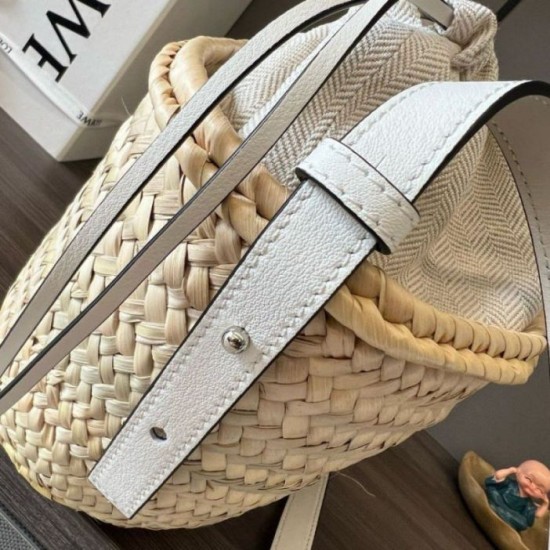 Migliore Repliche Loewe Drawstring Bucket Borsa Palm Leaf e vitello bianca Economiche Outlet Online