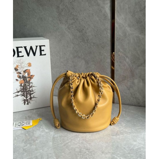 Replica perfetta Loewe Flamenco Purse Bucket Borsa Sahara Nappa Agnello Imitazione Outlet Online
