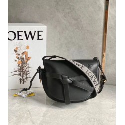 Perfette Qualità Repliche Borsa Gate piccola Loewe vitello nera e jacquard Imitazione Migliore Repliche Borsa Gate piccola Loewe vitello nera e jacquard Economiche Outlet Online