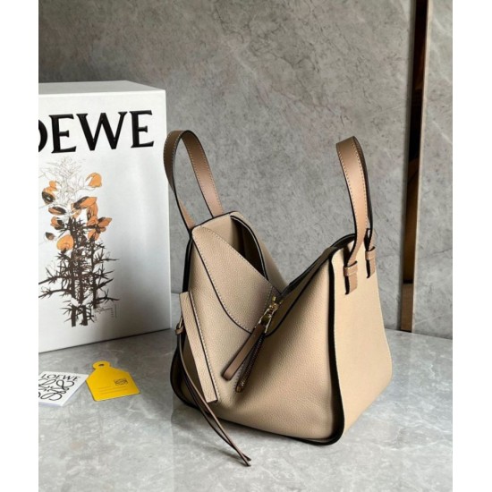 Replica perfetta Loewe Compact Borsa Hammock vitello grana sabbia Imitazione Outlet Online