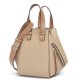 Replica perfetta Loewe Compact Borsa Hammock vitello grana sabbia Imitazione Outlet Online