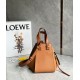Perfette Qualità Repliche Loewe Compact Hammock Borsa Light Caramel Grained Calfskin Imitazione