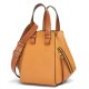 Perfette Qualità Repliche Loewe Compact Hammock Borsa Light Caramel Grained Calfskin Imitazione