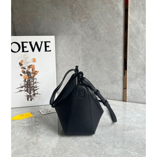 Miglior Falso Loewe Mini Hammock Hobo Borsa Nero Vitello Economiche Premium