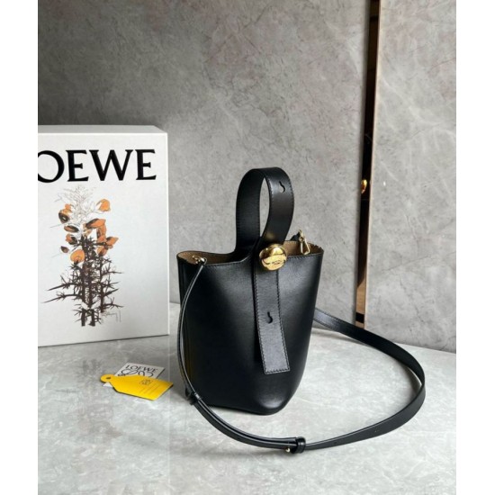 Miglior Falso Loewe Mini Pebble Bucket Borsa Nero Vitello Economiche Premium