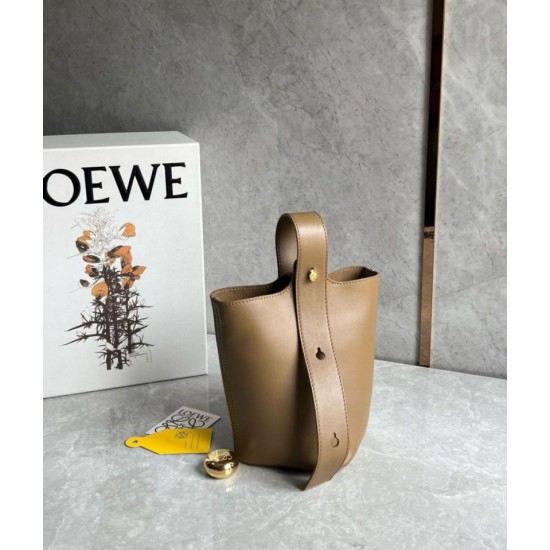 Perfette Qualità Repliche Loewe Mini Pebble Bucket Borsa Oak Calfskin Imitazione