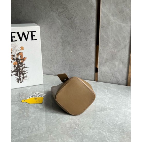 Perfette Qualità Repliche Loewe Mini Pebble Bucket Borsa Oak Calfskin Imitazione