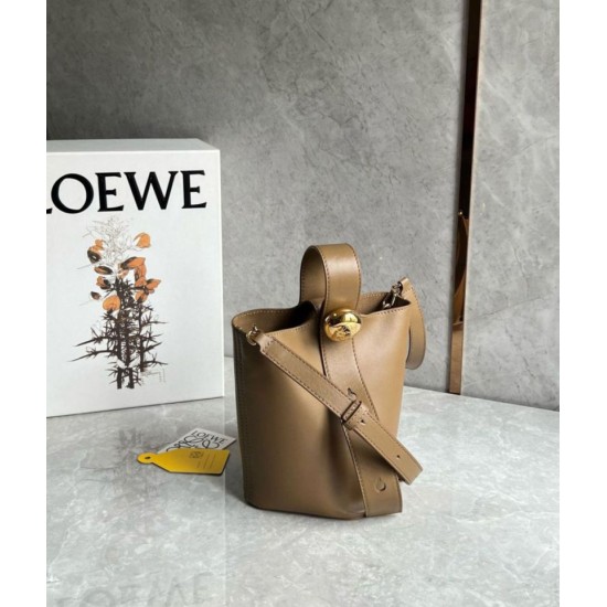 Perfette Qualità Repliche Loewe Mini Pebble Bucket Borsa Oak Calfskin Imitazione