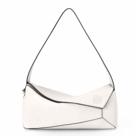 Migliore Replica Borsa Hobo Puzzle Loewe vitello nappa bianca Imitazioni Outlet Italia Miglior Falso Borsa Hobo Puzzle Loewe vitello nappa bianca Economiche Premium