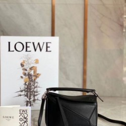 Miglior Falso Loewe Mini Puzzle Borsa Nero Vitello Economiche Premium
