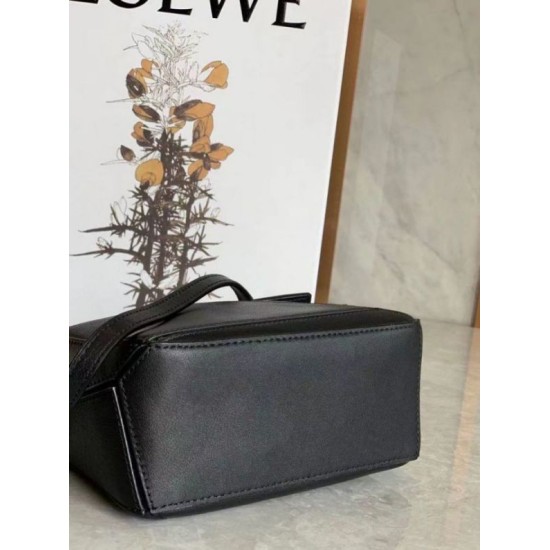 Miglior Falso Loewe Mini Puzzle Borsa Nero Vitello Economiche Premium